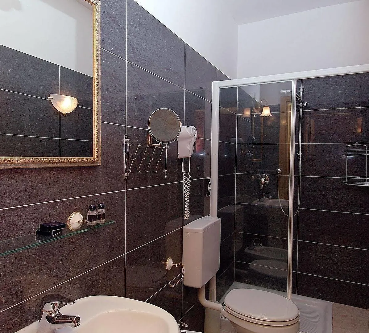 Ca' Morosini 1 & 2 Hotel Venice 2*,