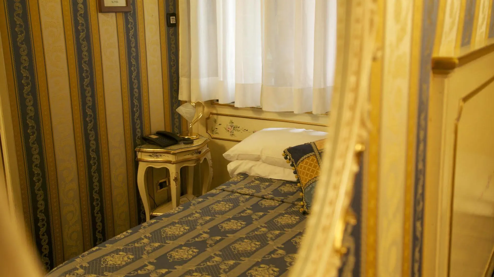 Ca' Morosini 1 & 2 Hotel Venice Guest house
