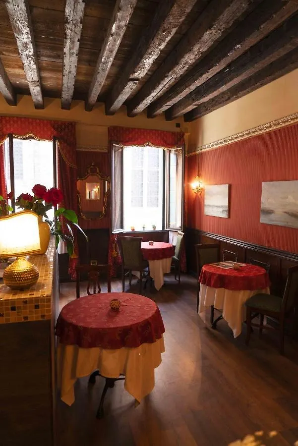Ca' Morosini 1 & 2 Hotel Venice Guest house